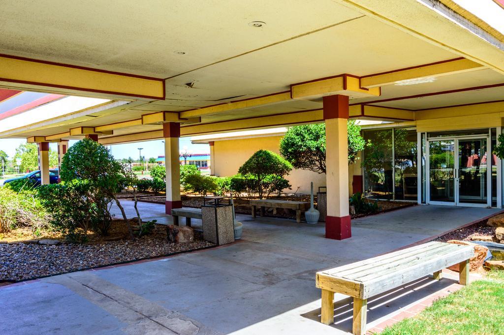 Executive Inn Hotel And Conference Center Lawton Dış mekan fotoğraf